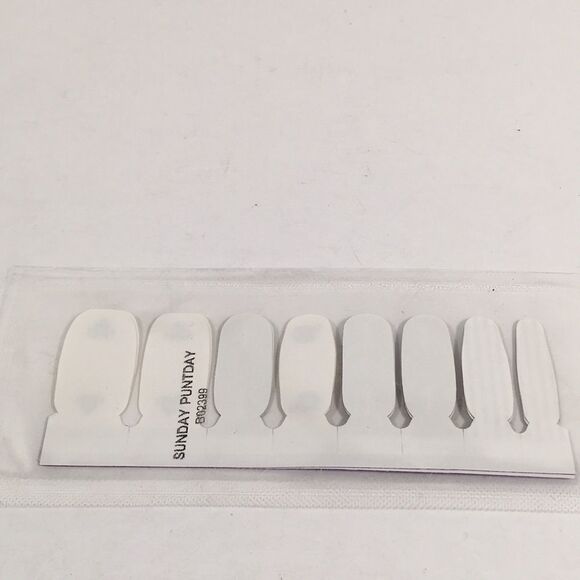 Color Street Nails Sunday Puntday Football Retired - Picture 4 of 5